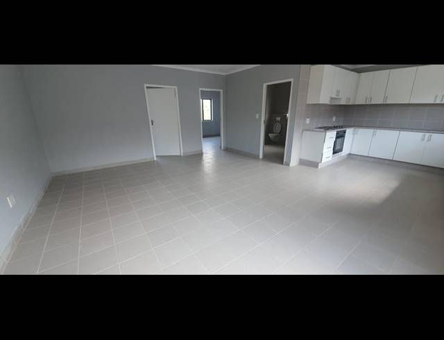 8 BEDROOM COMPLEX FOR SALE IN OVERPORT